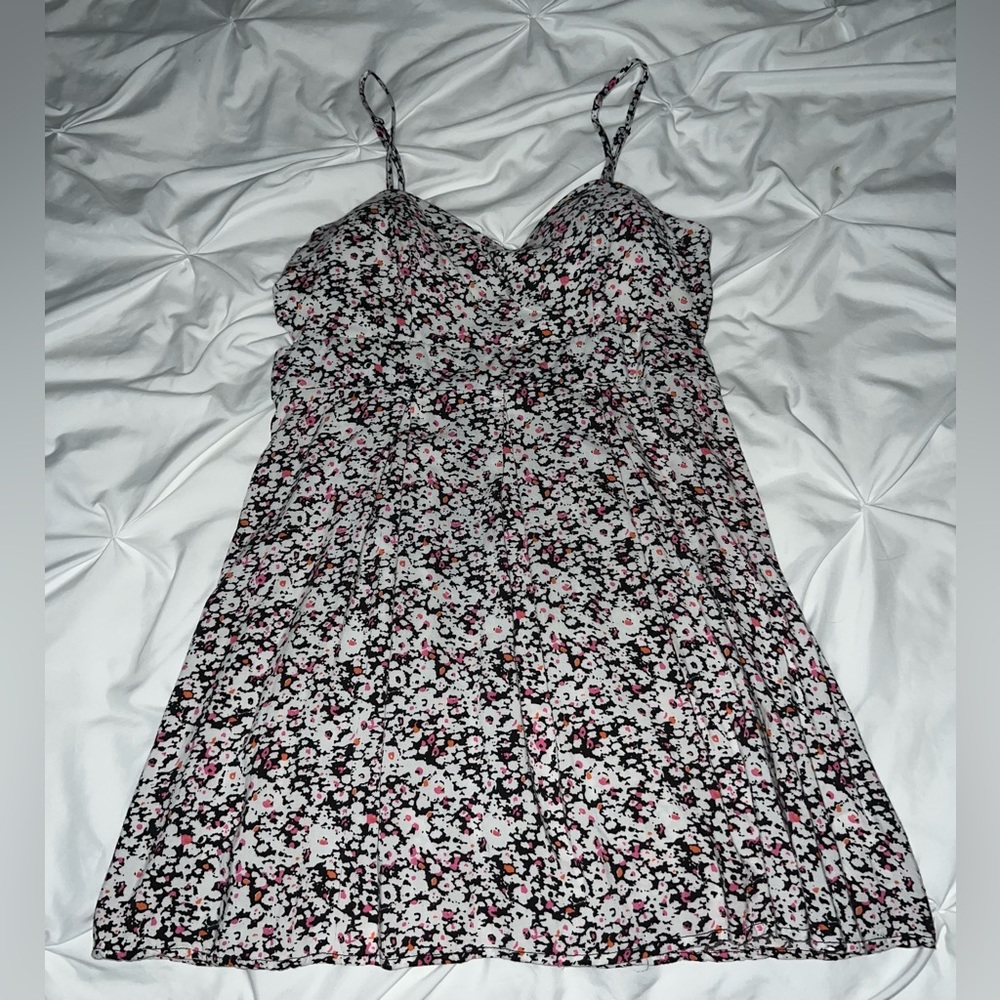 Black/White Floral Material Girl Mini Dress (Size XL)